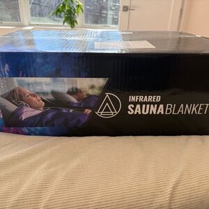 HigherDose Infrared Sauna Blanket - Pristine Condition - Original packaging -